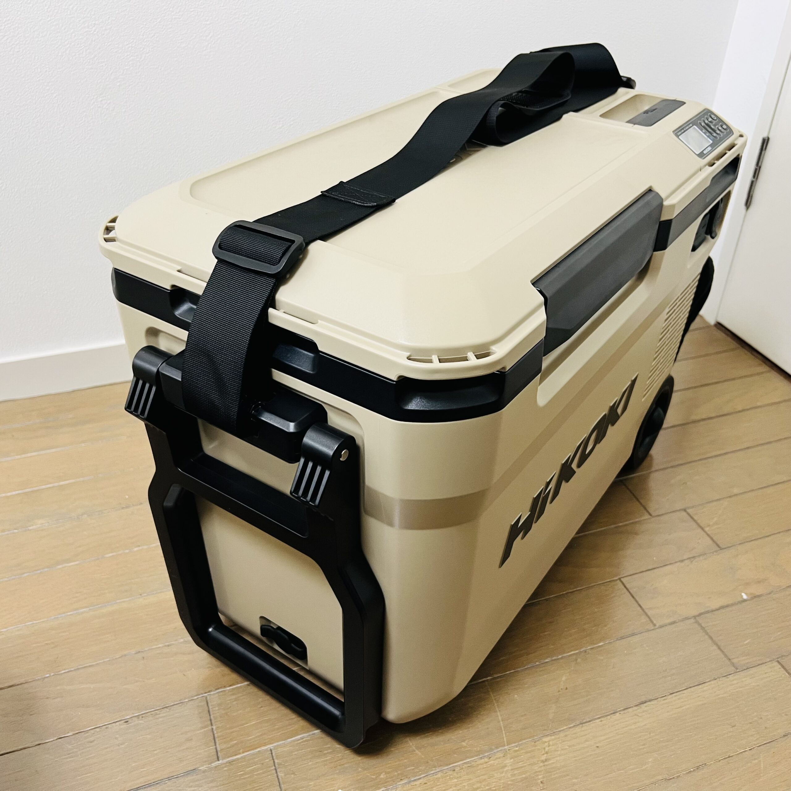 HiKOKI(ハイコーキ)コードレス冷温庫【25L】