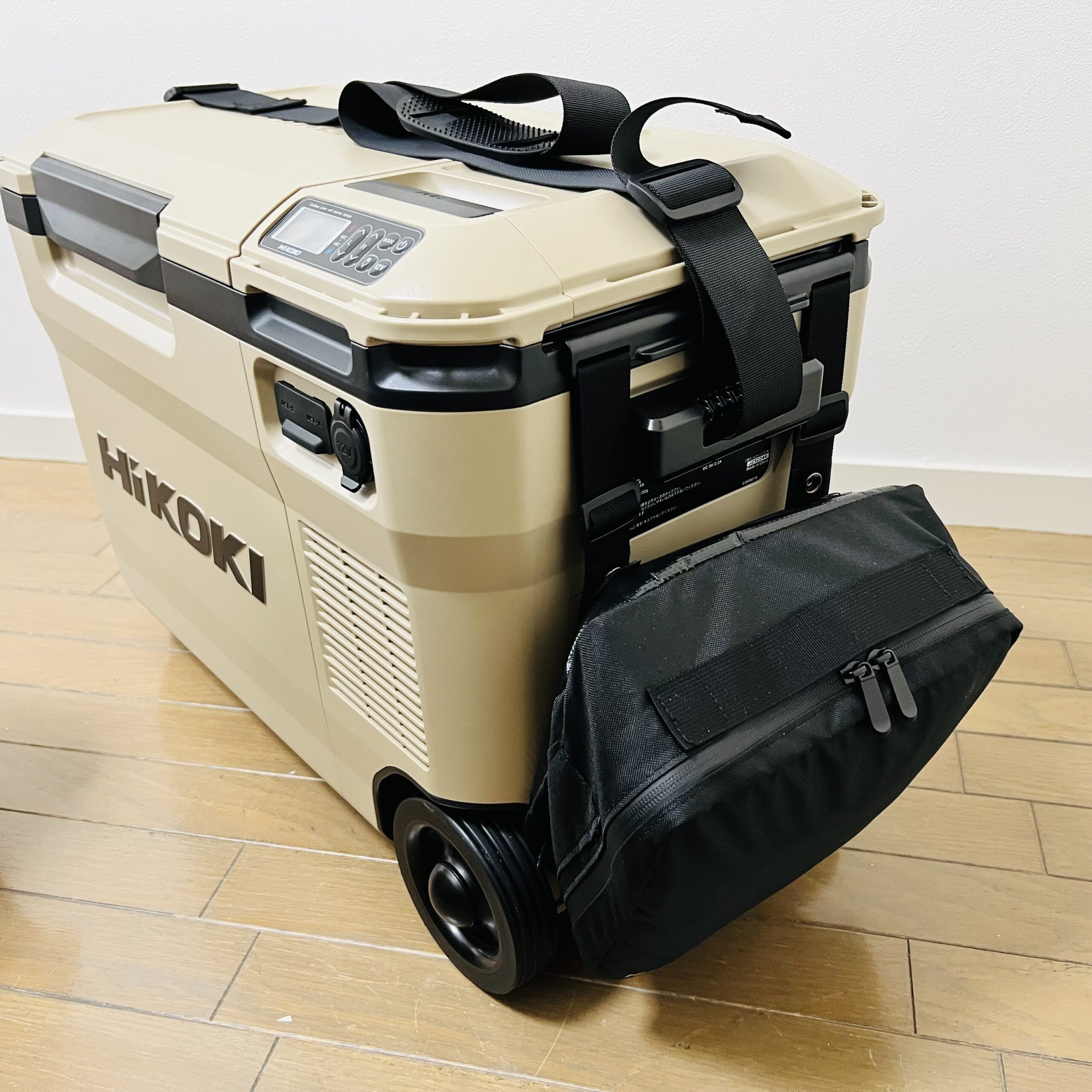 HiKOKI(ハイコーキ)コードレス冷温庫【25L】