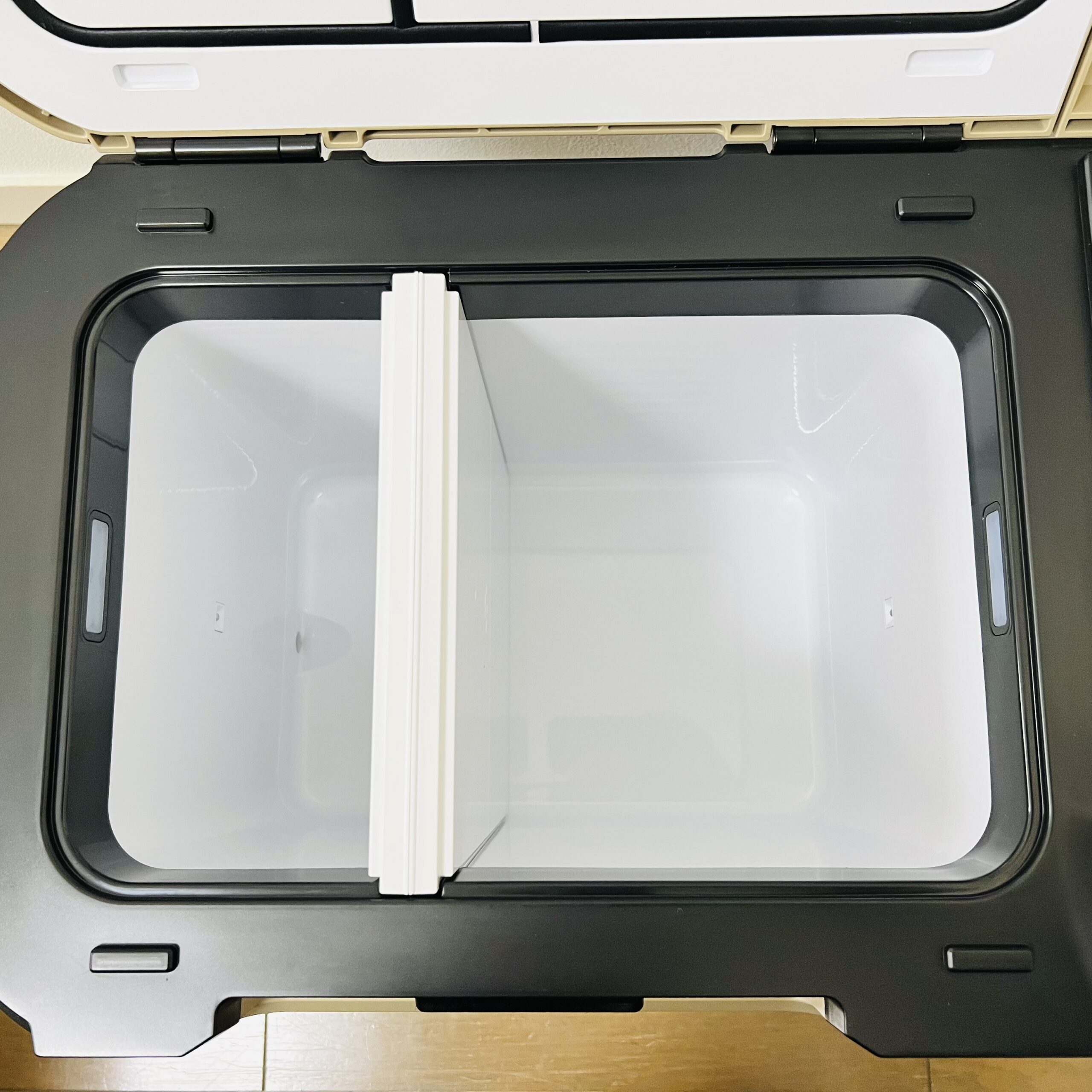 HiKOKI(ハイコーキ)コードレス冷温庫【25L】